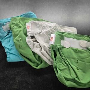 Flip Hybrid Cloth Diaper Bundle (4 Covers & 8 Inserts)